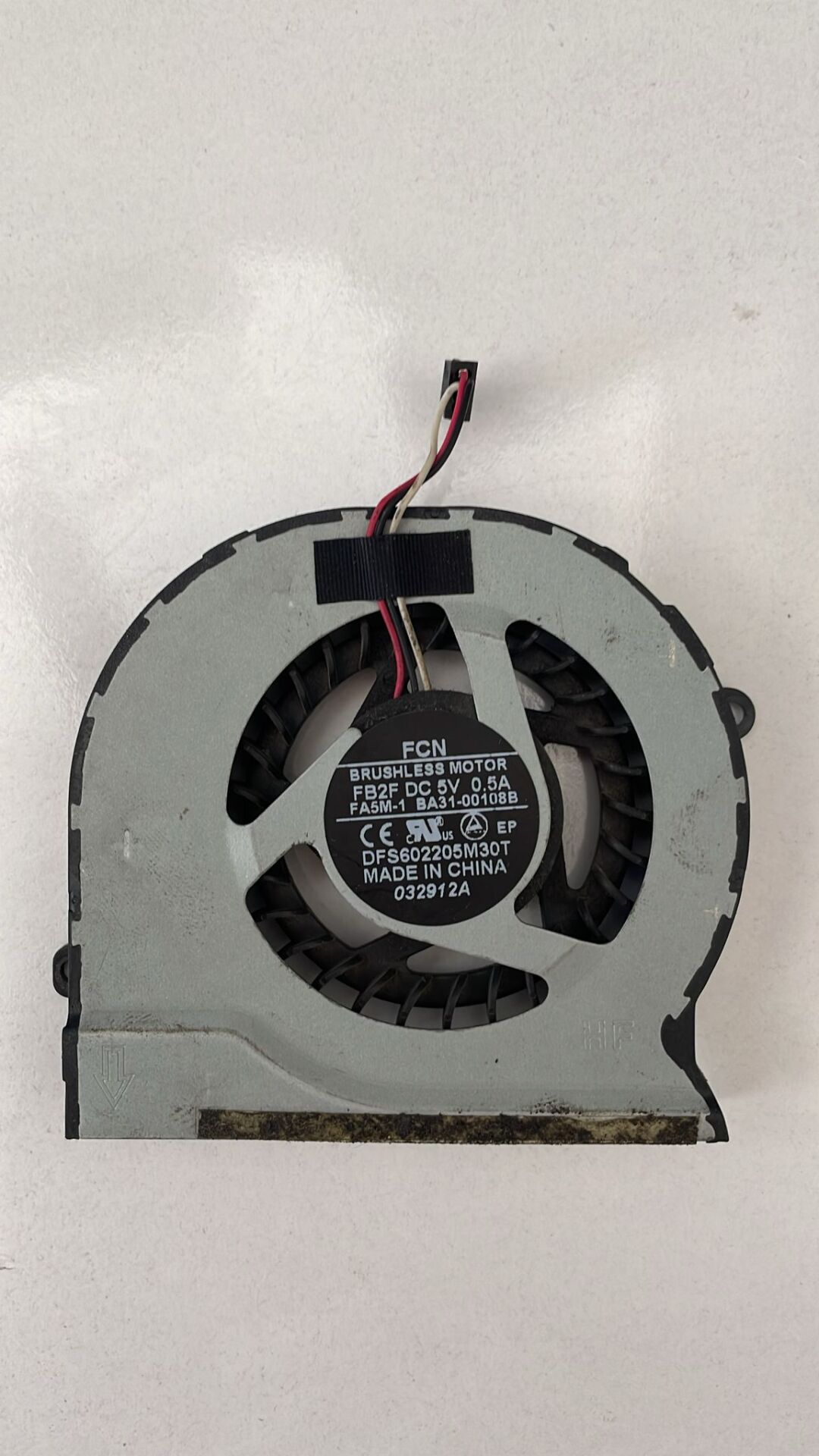 Samsung NP300E5A NP300E5C NP300E5X  FAN